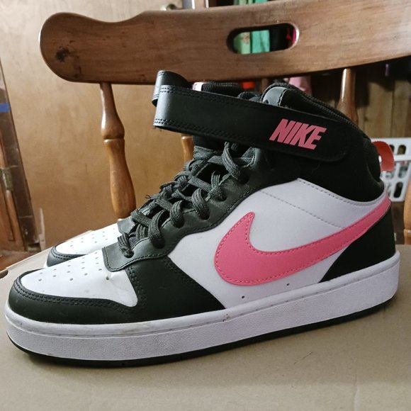 Nike mids - Picture 3 of 3